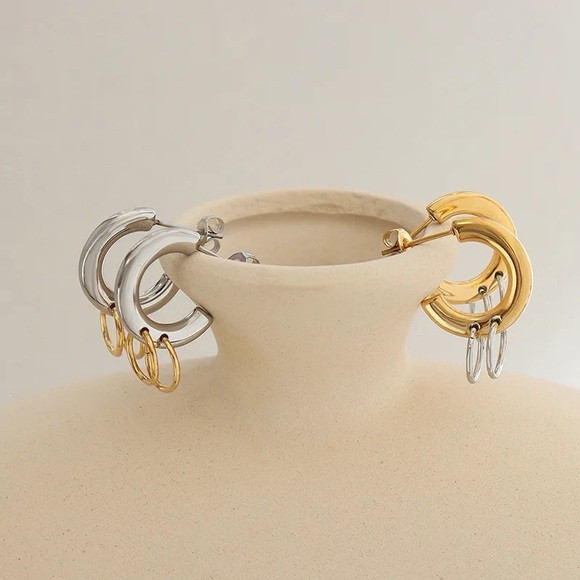 18k Gold Plated Two-Tone Hoop Earrings - Picture 3 of 3